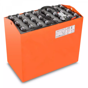 lead acid traction battery